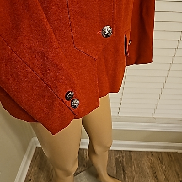 Two Piece Pant Suit - Picture 3 of 4